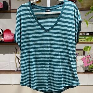 Torrid Teal Striped V-Neck Short Sleeve Tee size 00. Ptp is 22.